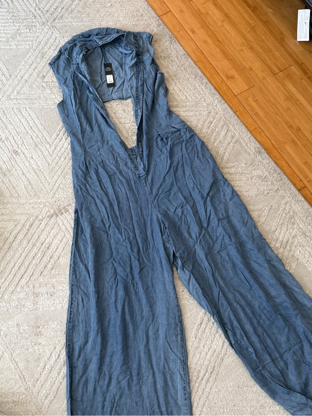 Fashion Nova Denim-Look Sleeveless Wide-Leg Jumpsuit in Blue